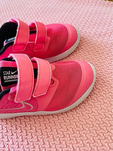 Nike kız çocuk ayakkabı