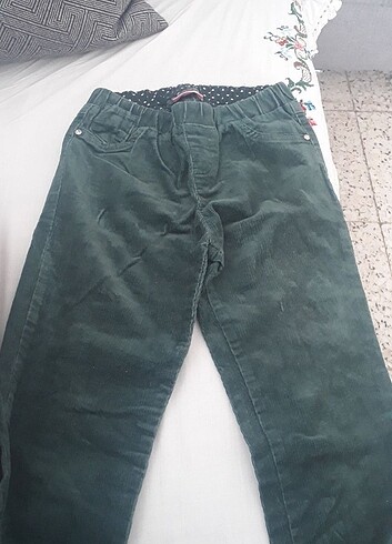 9 Yaş Beden yeşil Renk Yesil kadife pantolon