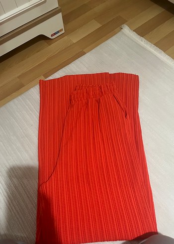 m Beden kırmızı Renk Kırmızı Pilili Keten Gömlek