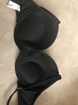 Penti bikini üstü