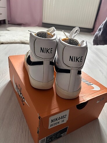 39 Beden beyaz Renk orijinal nike blazer mid?77