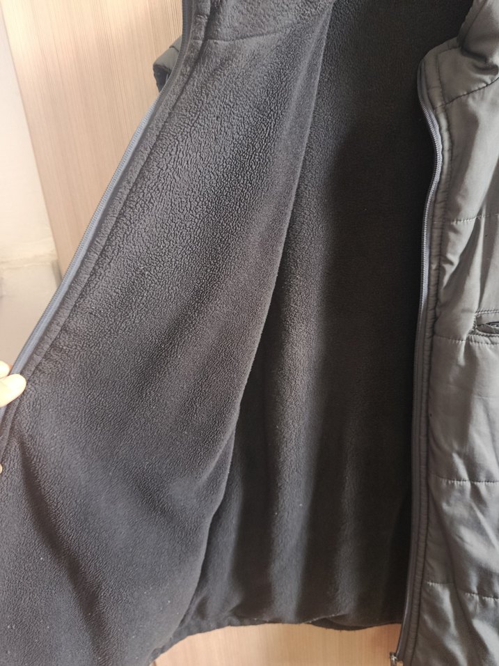 Gri Fermuarlı Erkek Yelek - Görsel 3