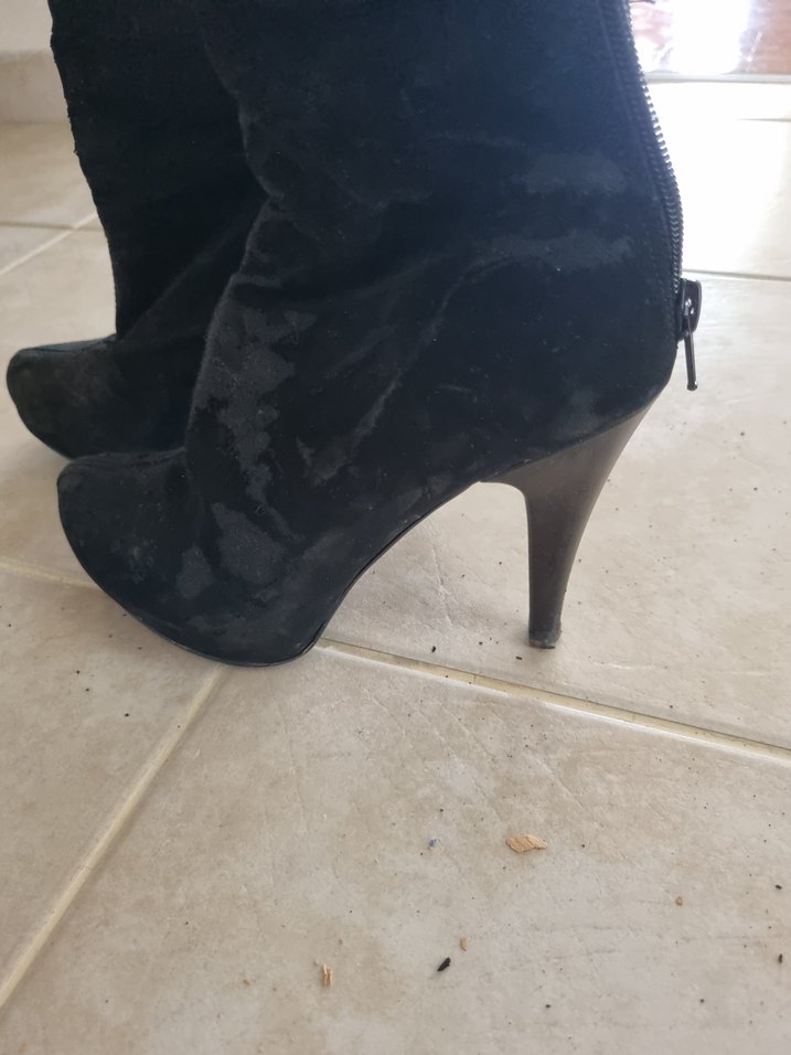 Siyah Süet Topuklu Gotik Kadın Bot - Görsel 3