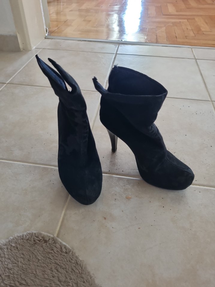 Siyah Süet Topuklu Gotik Kadın Bot - Görsel 5