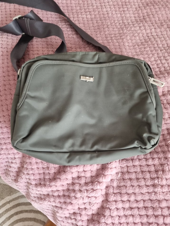 Gri Kadın Askılı Çanta Tokalı - Görsel 3