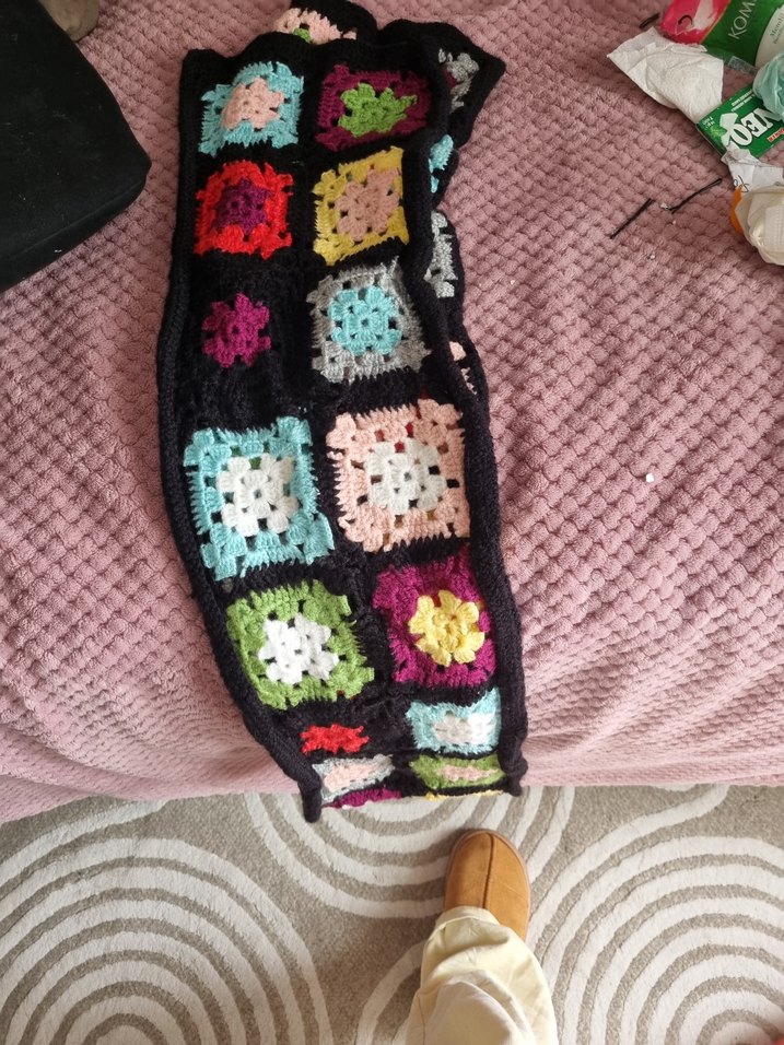 Renkli Desenli El Örgüsü Battaniye - Görsel 3