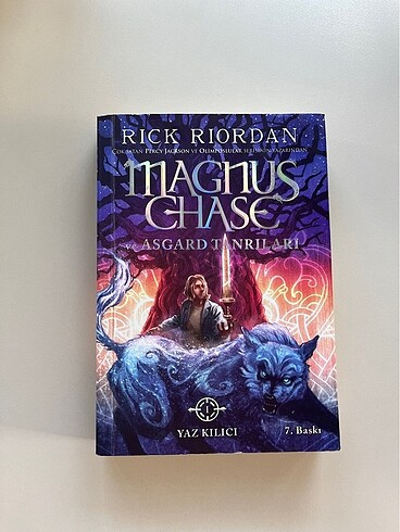 Magnus Chase ve Asgard Tanrıları - Rick Riordan