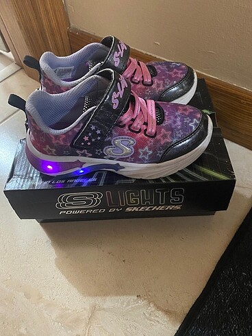 Skechers spor ayakkabı