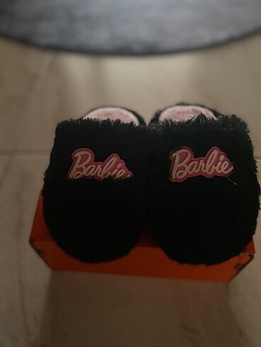 Barbie ev terliği