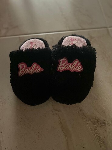 Barbie Barbie ev terliği