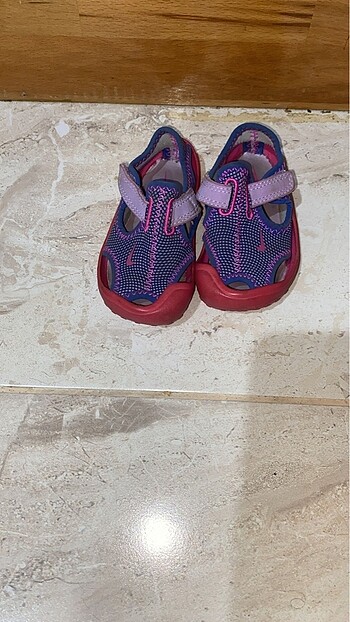 Nike sandalet