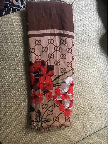 Gucci şal