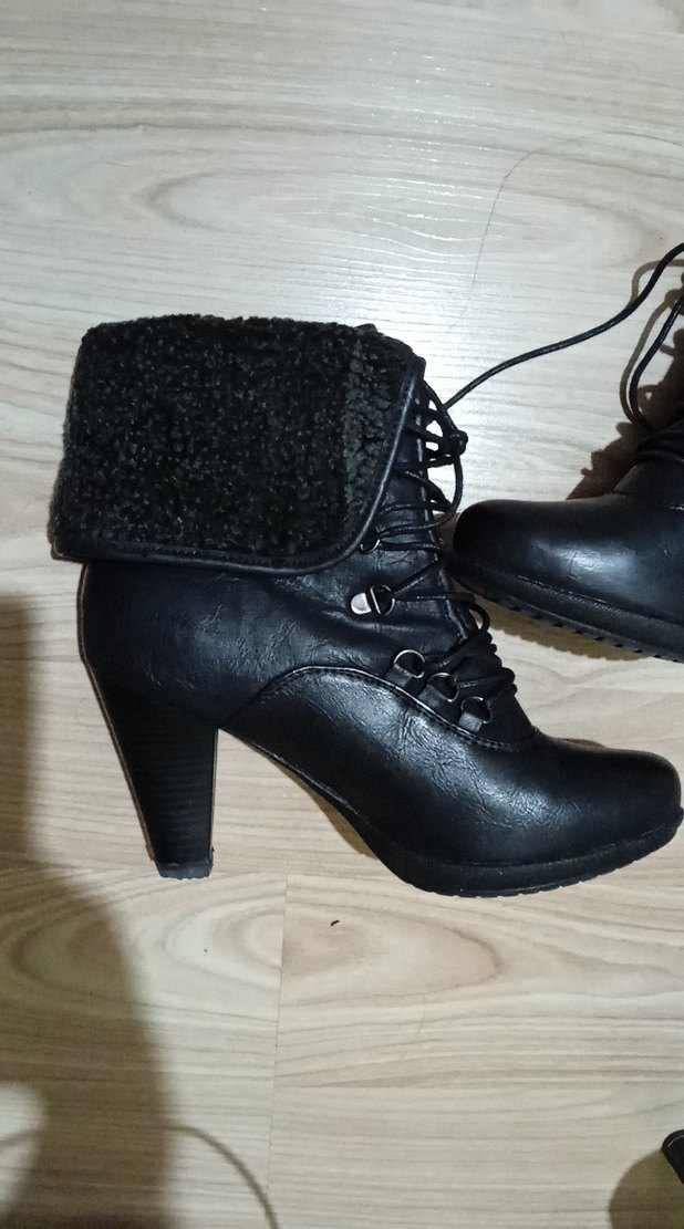 Siyah Deri Kürklü Gotik Topuklu Bot - Görsel 3