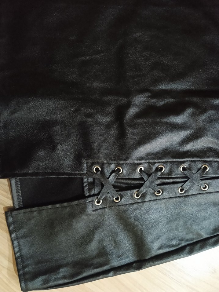 Kadın Siyah Deri Gotik Mini Etek - Görsel 2