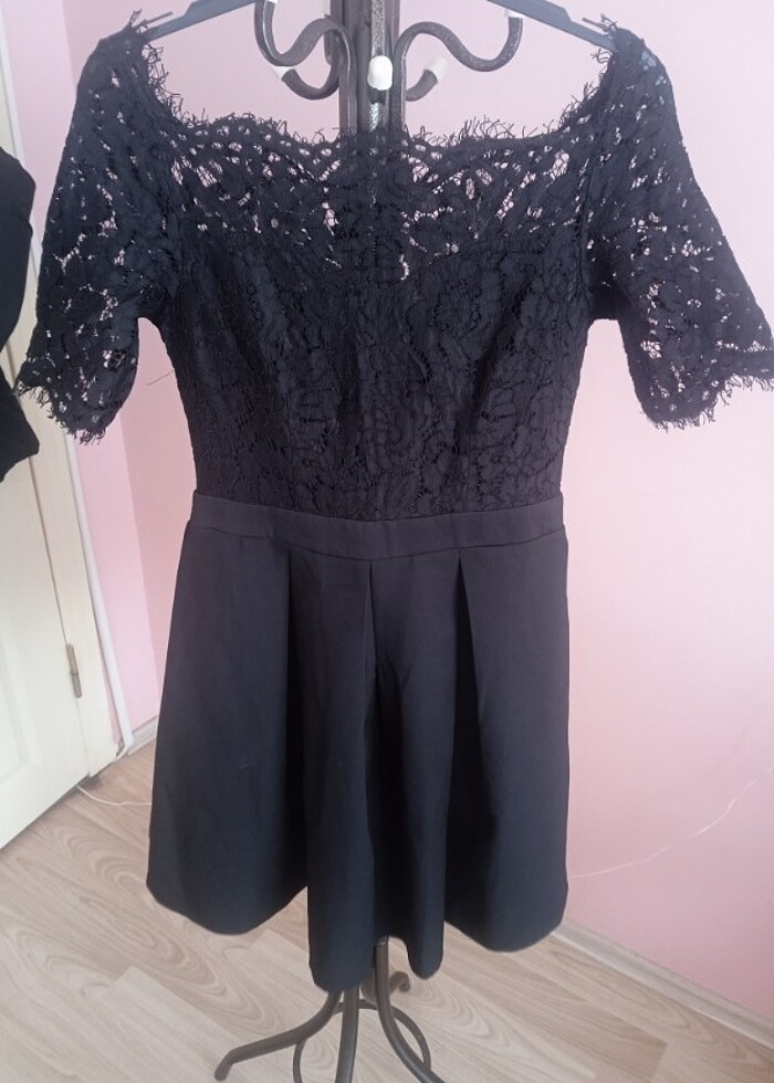 Siyah balon etek üst kısmı tül elbise - Görsel 4