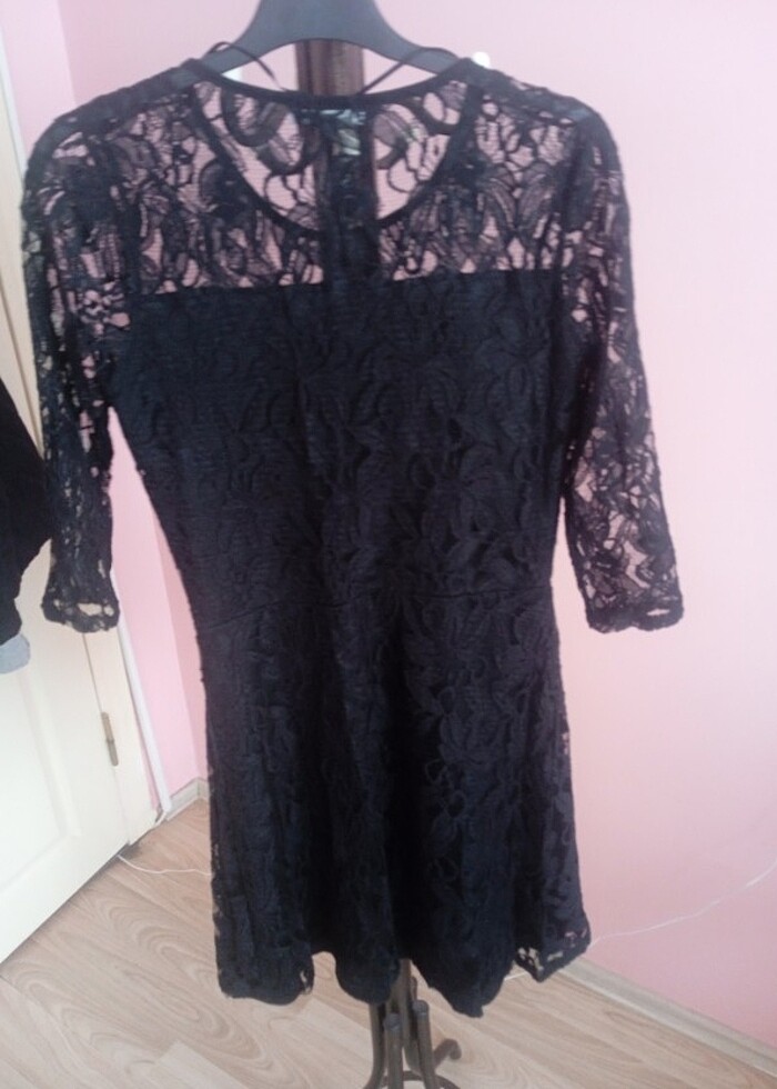 Siyah üst kısmı lastikli tül elbise - Görsel 2