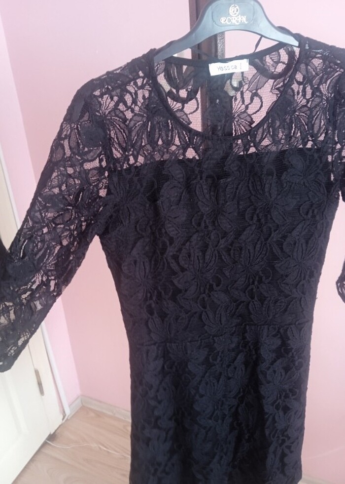 Siyah üst kısmı lastikli tül elbise - Görsel 3