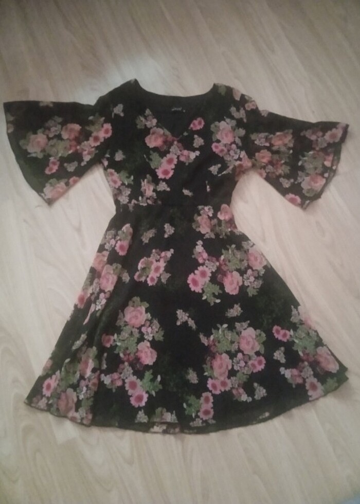 Çiçekli tül elbise  - Görsel 3