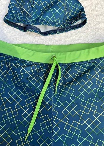 Erkek Çocuk Mayo Şortu ve Bone - Görsel 2