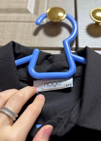 Kadın fırfırlı erkek gömlek - Görsel 4