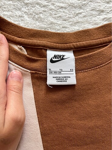 13-14 Yaş Beden Nike Kız Çocuk Tişört