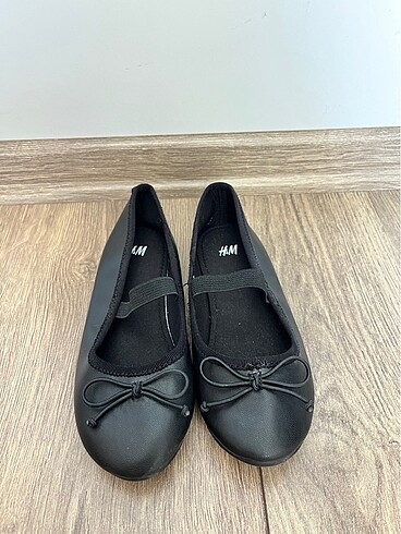 H&M kız çocuk babet