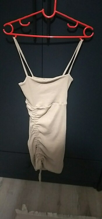 Büzgülü elbise