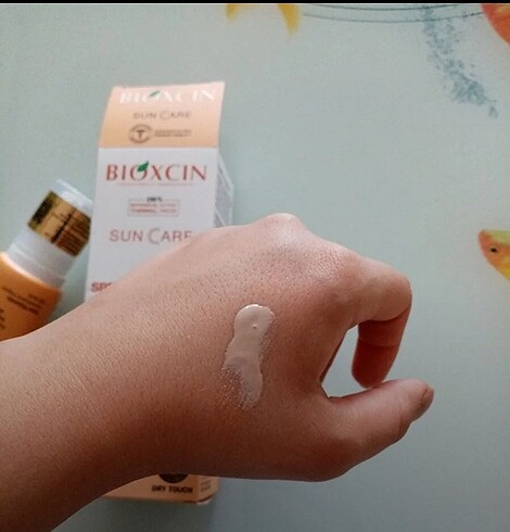 La Roche Posay bioxcin renkli güneş kremi