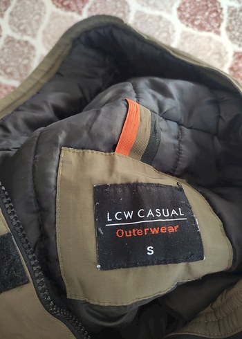 Kapüşonlu Yüksek Yakalı Haki Mont - Görsel 9