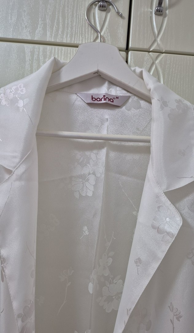 Nakışlı Bohem Uzun Beyaz Kadın Sabahlık - Görsel 2