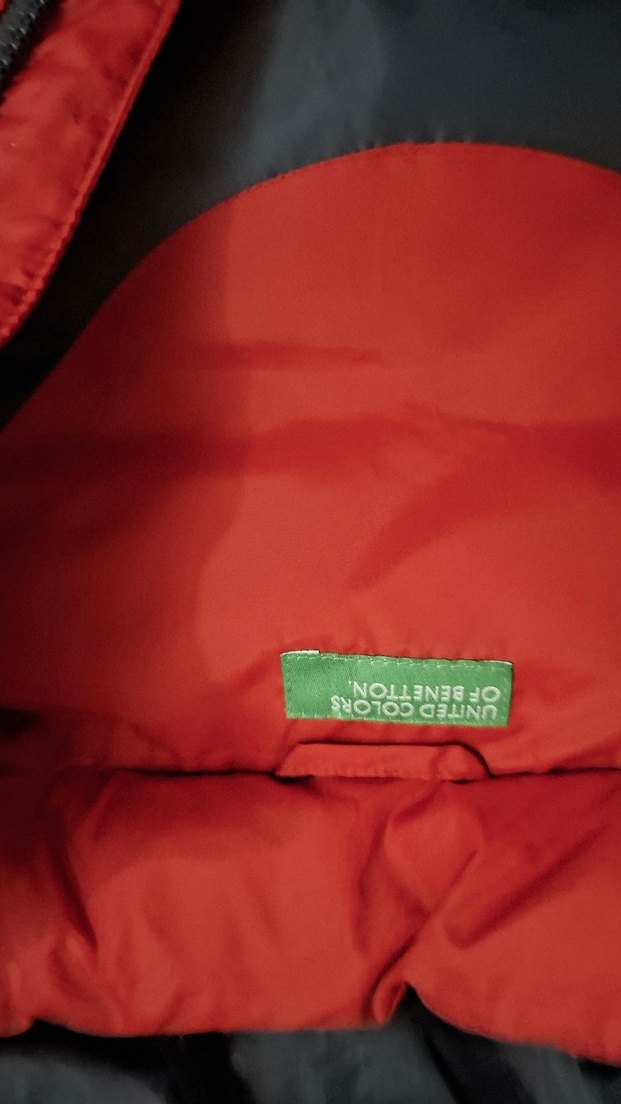 Koyu Kırmızı Kapüşonlu  Yelek - Görsel 3