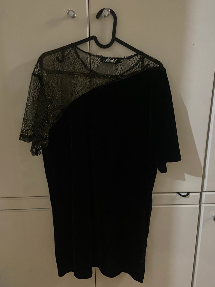 Dantel Detaylı Siyah Gotik Kısa Kollu Tişört Elbise Asimetrik - Görsel 2