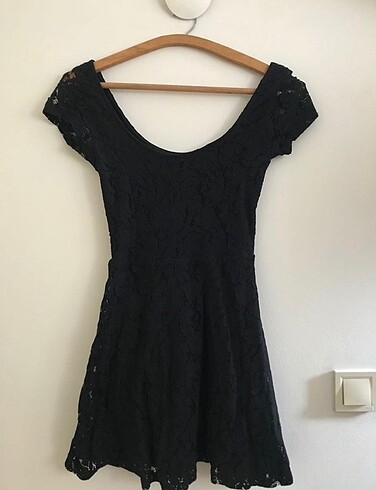 Bershka Siyah Dantelli Elbise