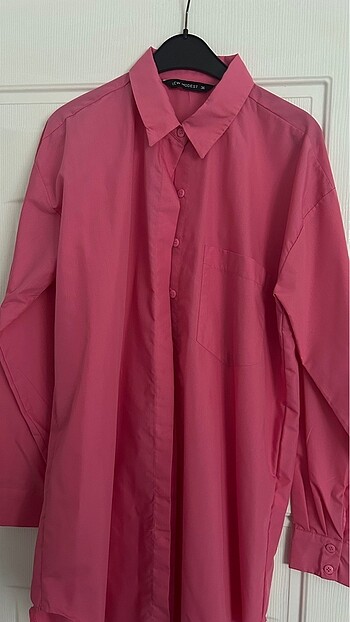 Pembe Gömlek
