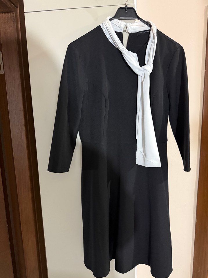 Siyah Uzun Kollu Midi Ofis Elbisesi - Görsel 3