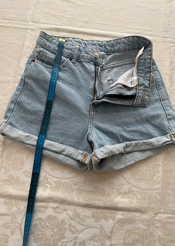 Düğmeli Loose Fit Mini Denim Şort - Görsel 2