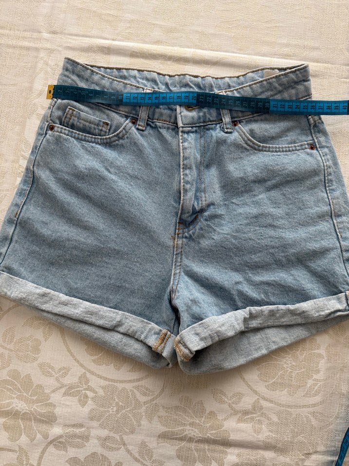 Düğmeli Loose Fit Mini Denim Şort - Görsel 3