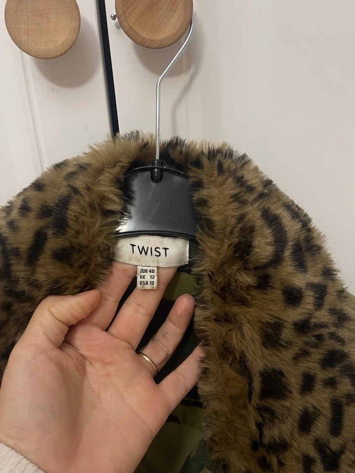 Kürk Detaylı Kamuflaj Kadın Ceket - Görsel 2