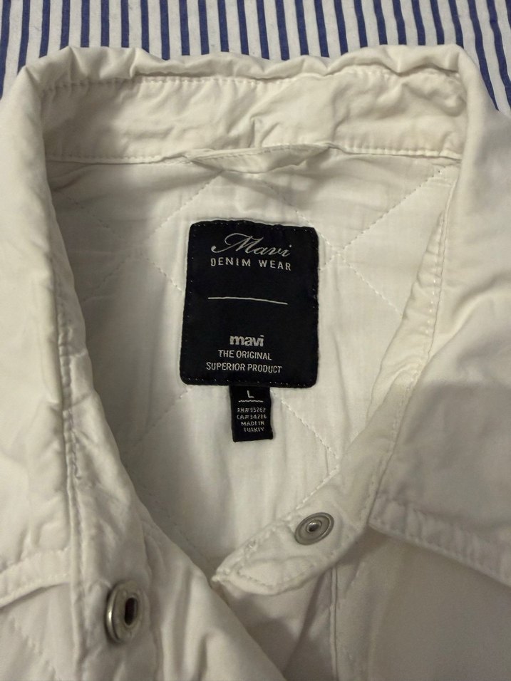 Düğmeli Beyaz Kadın Pamuk Ceket - Görsel 3