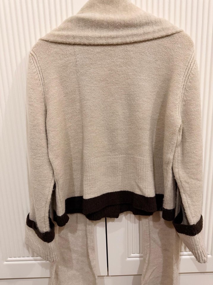 Bej Siyah Detaylı Örgü Kadın Hırka - Görsel 3