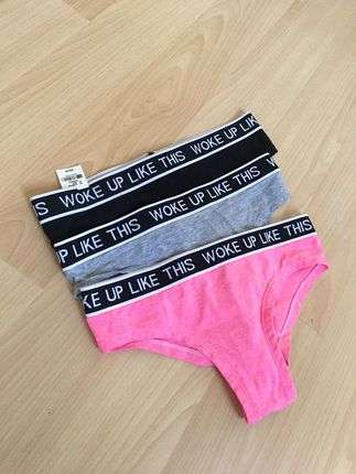 s Beden Üçlü boxer