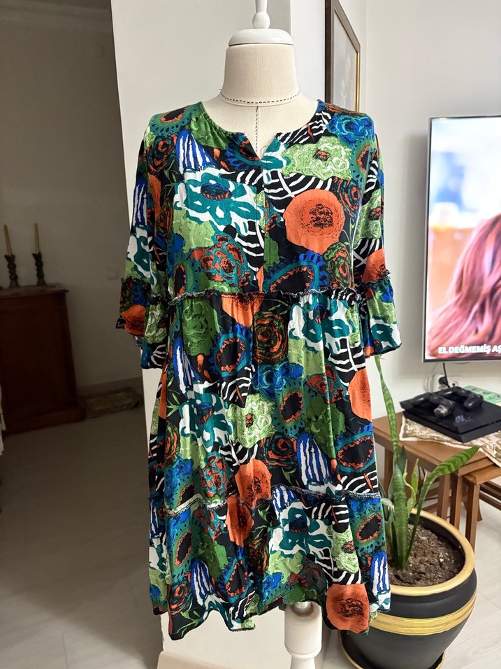 Renkli Bohem V Yaka Uzun Elbise - Görsel 2