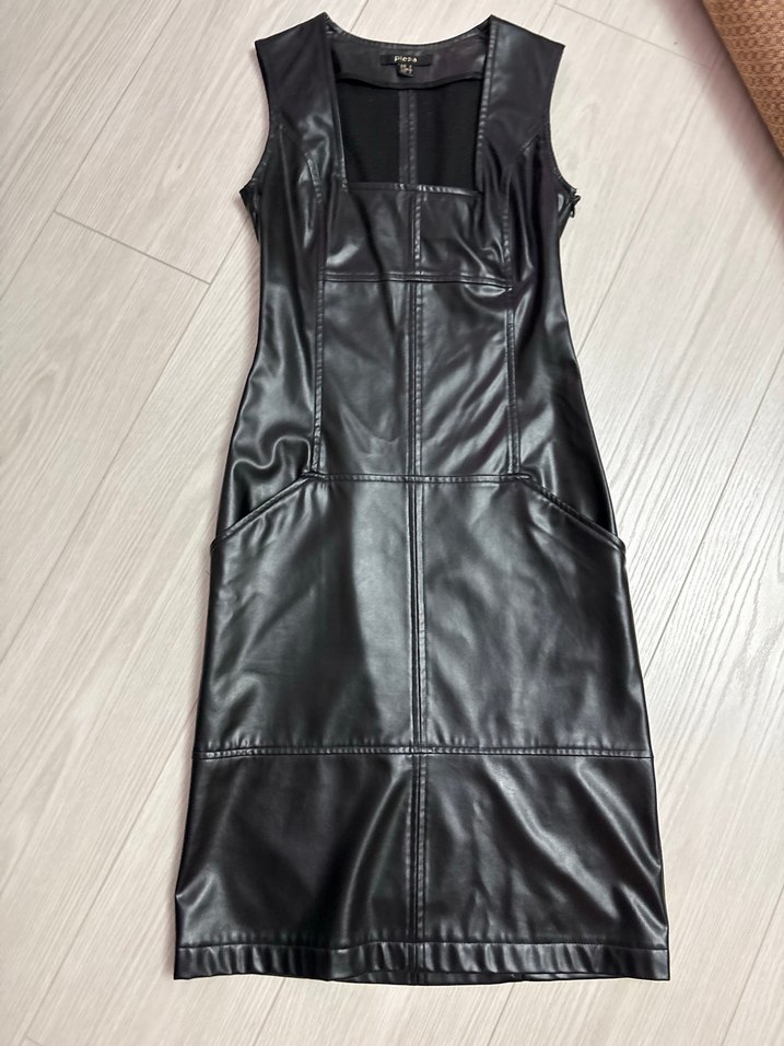 Siyah Deri Görünümlü Midi Elbise - Görsel 2