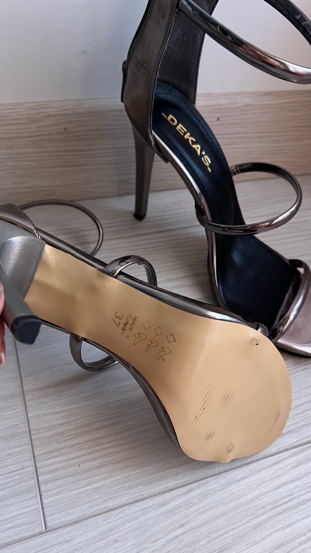 Kahverengi Metal Tokalı İnce Topuklu Kadın Ayakkabı - Görsel 3