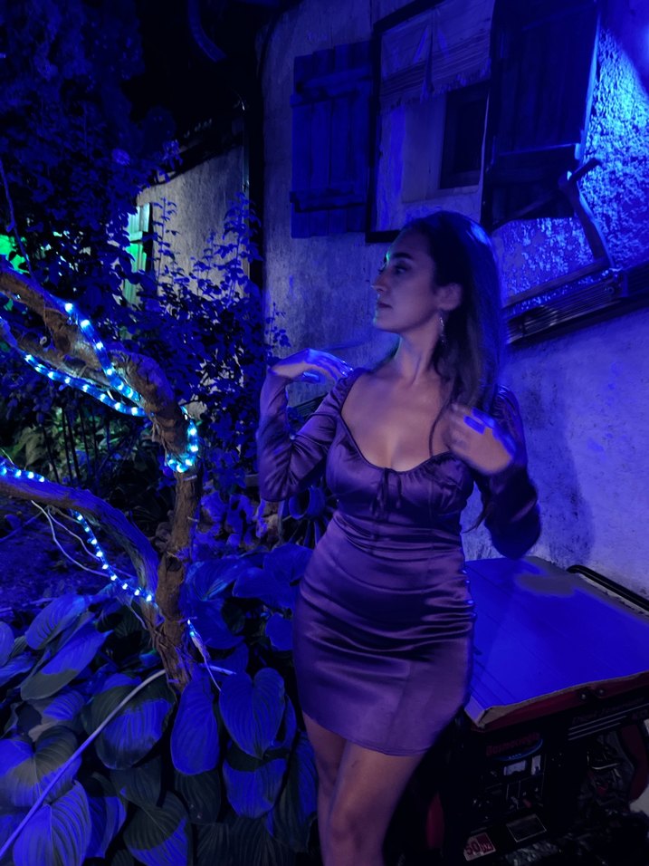 Parlak Mor V Yaka Mini Elbise - Görsel 3