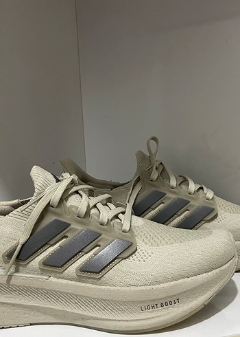 40 Beden Adidas Ultraboost 5