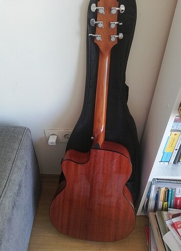 Diğer Akustik gitar