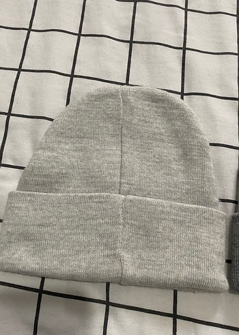 Kadın Gri Örgü Yün Bere - Görsel 3