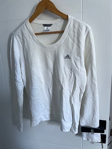 Adidas sweatshirt