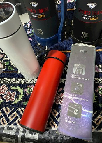  Beden beyaz Renk LED Ekranlı 500ml Beyaz Termos
